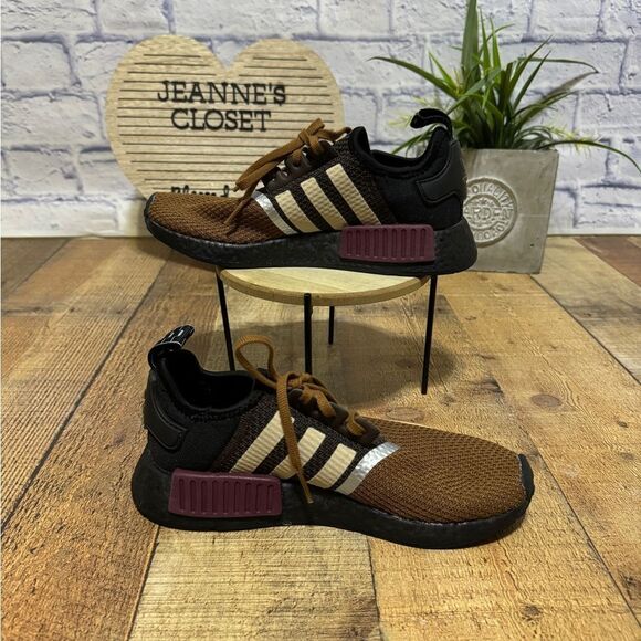 adidas NMD_R J STAR WARS MANDALORIAN Kids Brown/Tan/Black Youth Size 6  GZ2745 - Picture 3 of 10